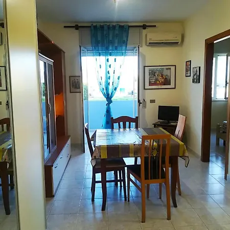 Near The And The Center Of - Eleonora 5 Places Holiday home *
